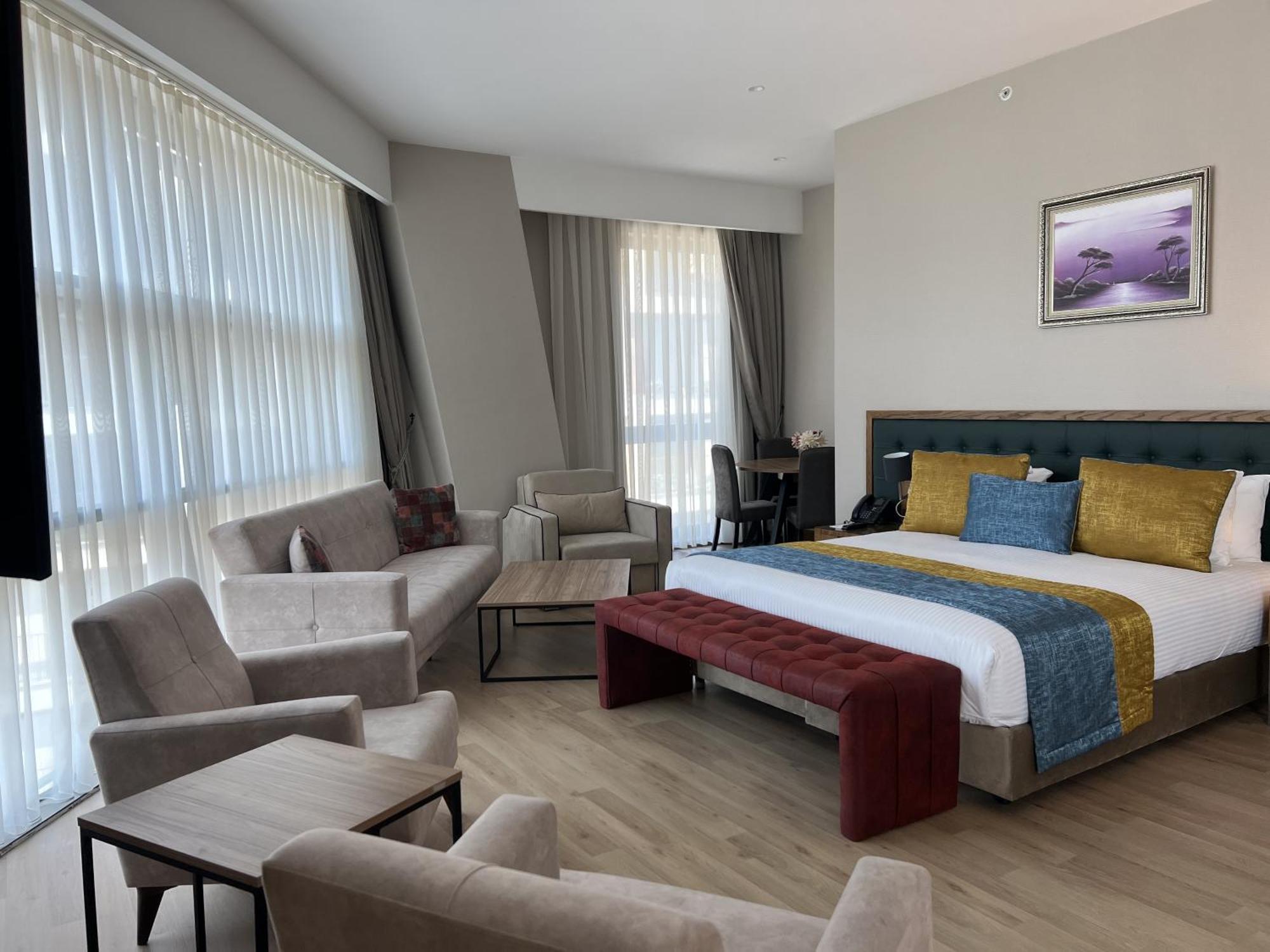Cher Hotel & Spa Taksim Istanbul Exteriör bild Suite room at the hotel
